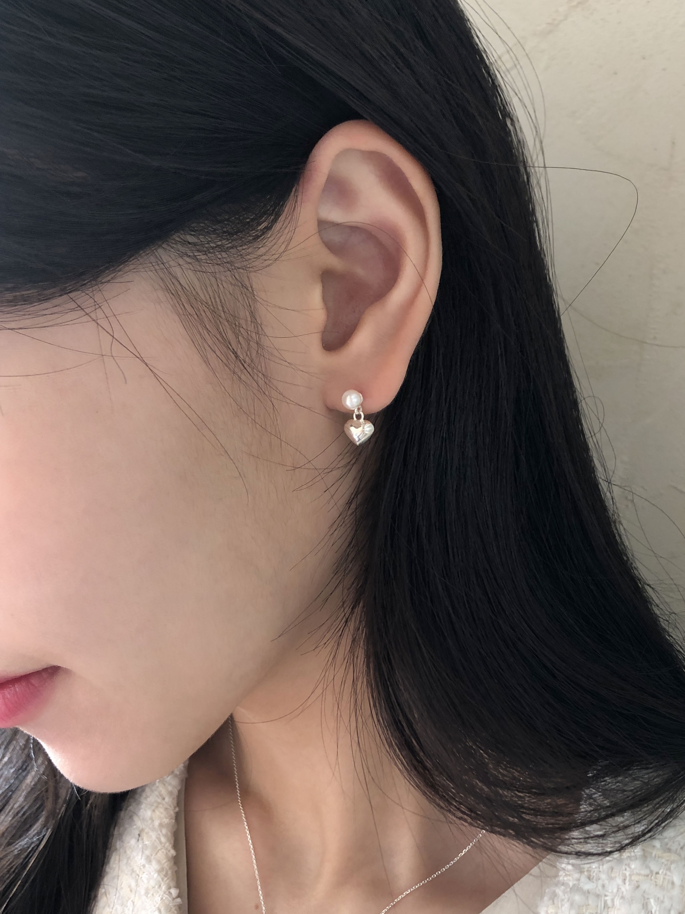 [925 silver] 루시 하트 진주 귀걸이